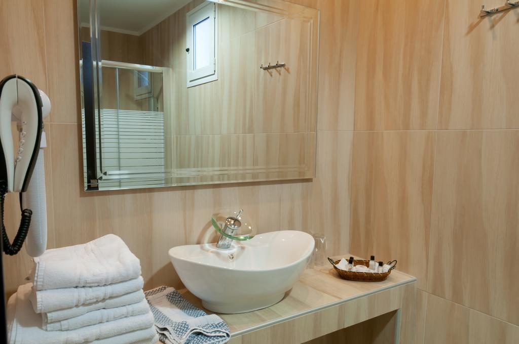 Metropolis Hotel Сере Экстерьер фото